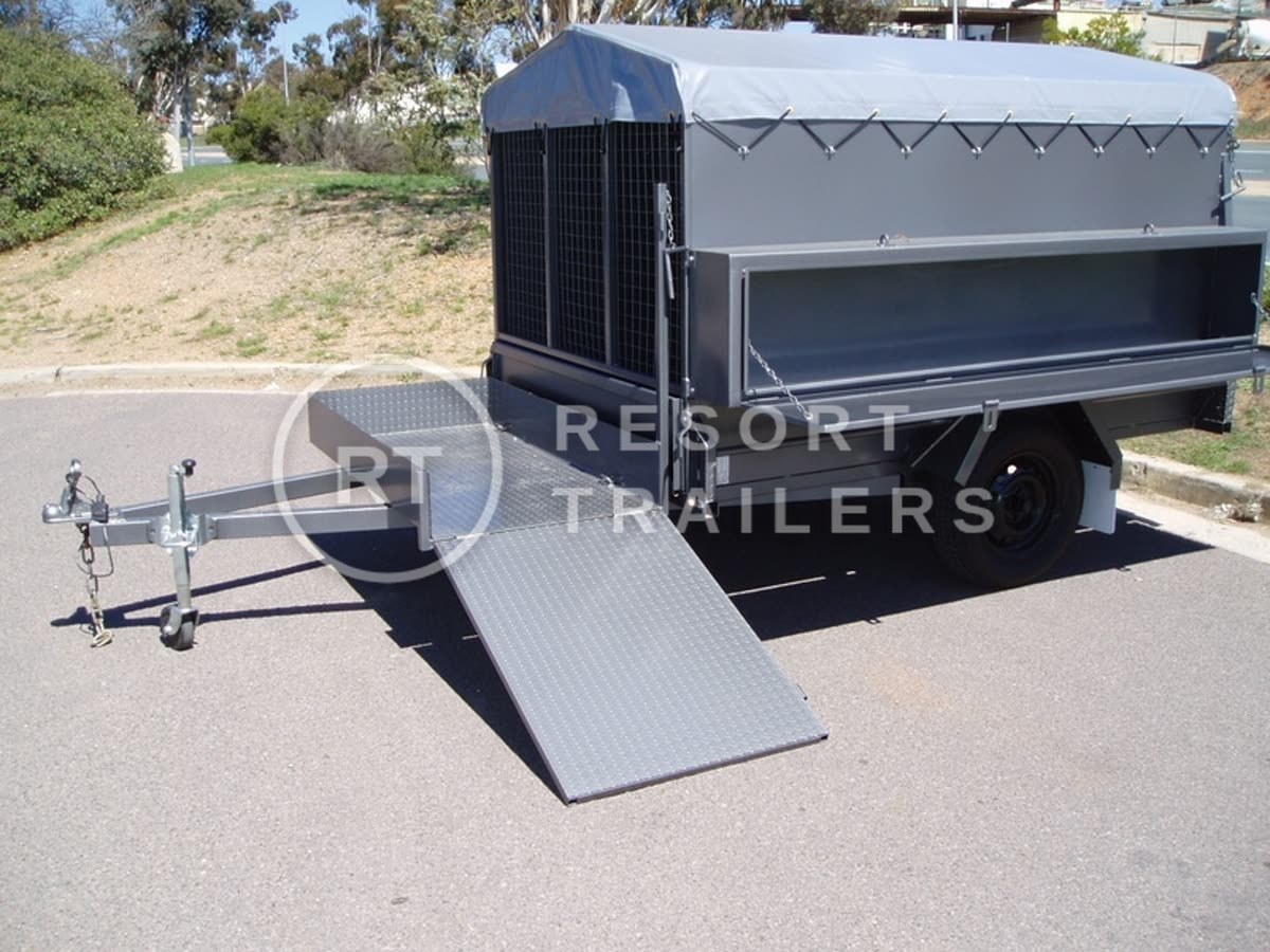 Mowing trailer 3 — built by Resort Trailers